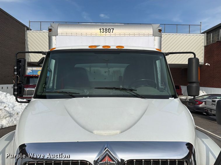 image for item FB7966 2013 International 4300 box truck