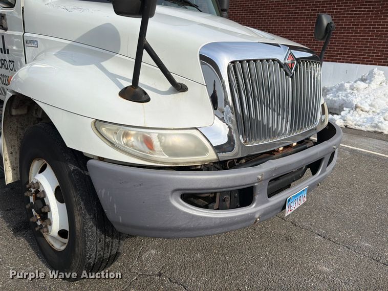 image for item FB7966 2013 International 4300 box truck