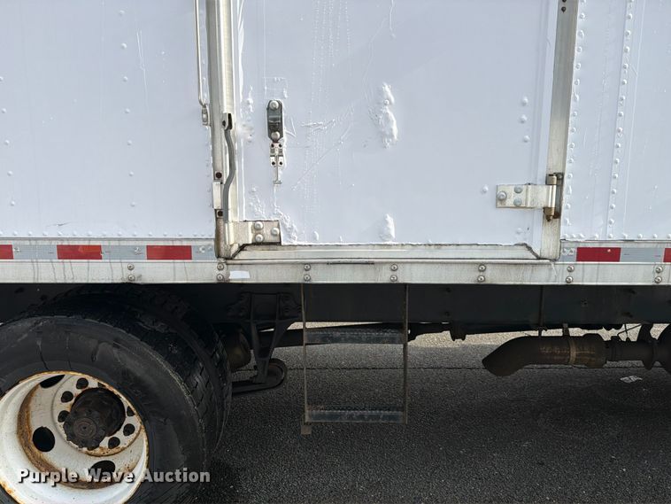 image for item FB7966 2013 International 4300 box truck