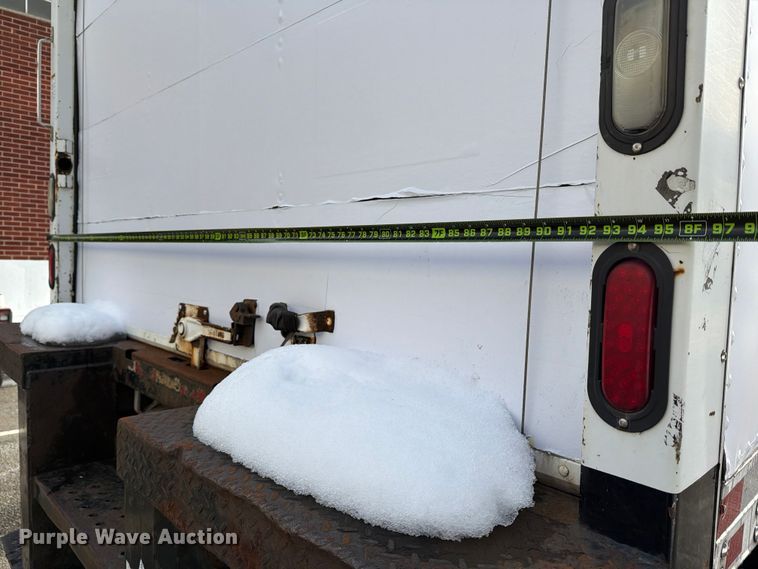 image for item FB7966 2013 International 4300 box truck