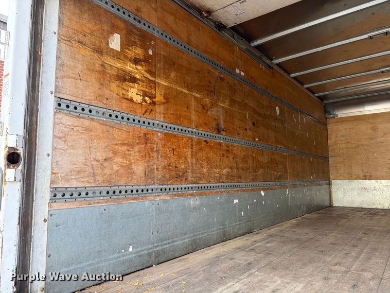 image for item FB7966 2013 International 4300 box truck