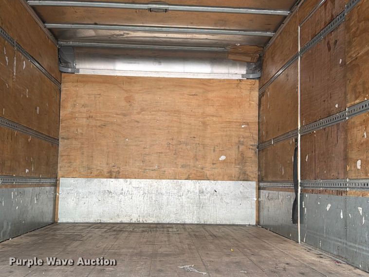 image for item FB7966 2013 International 4300 box truck