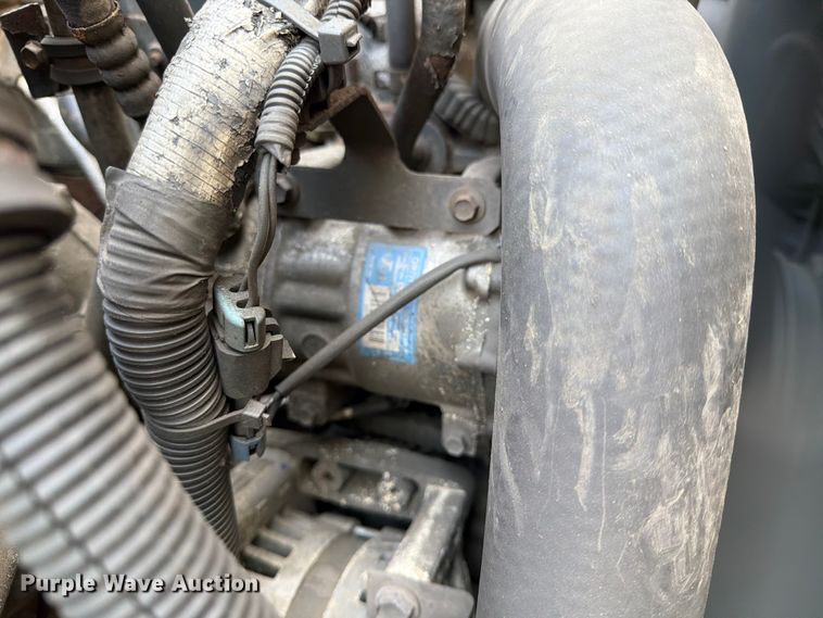 image for item FB7966 2013 International 4300 box truck