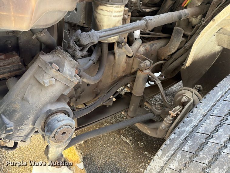 image for item FB7966 2013 International 4300 box truck