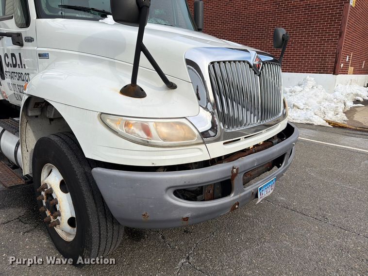 image for item FB7967 2014 International 4300 box truck