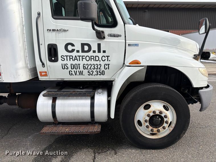 image for item FB7967 2014 International 4300 box truck