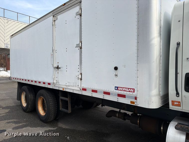 image for item FB7967 2014 International 4300 box truck