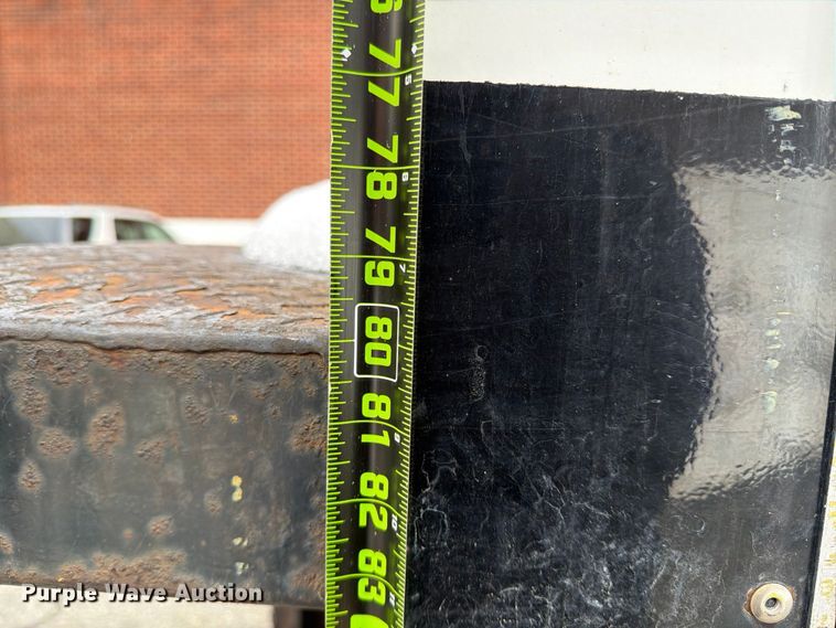 image for item FB7967 2014 International 4300 box truck