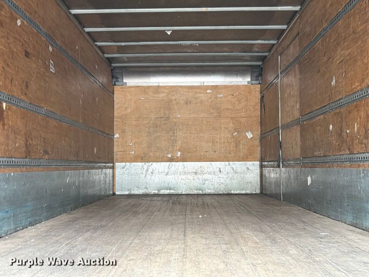 image for item FB7967 2014 International 4300 box truck