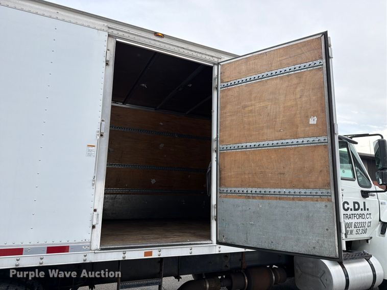 image for item FB7967 2014 International 4300 box truck