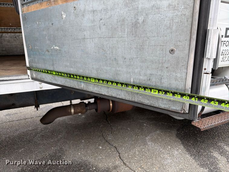 image for item FB7967 2014 International 4300 box truck