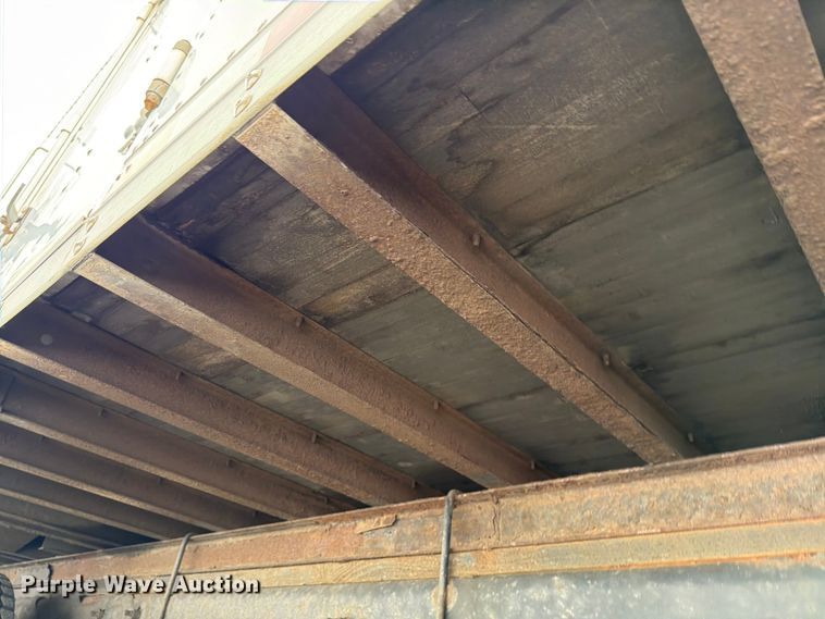 image for item FB7967 2014 International 4300 box truck