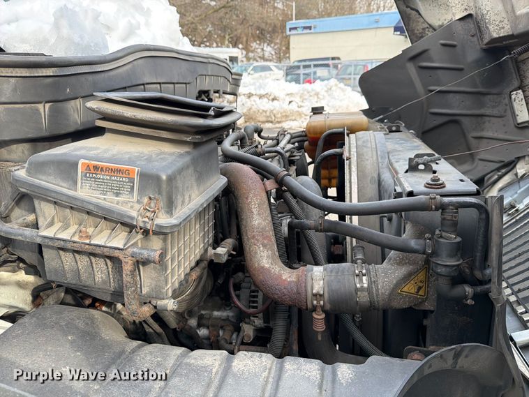 image for item FB7967 2014 International 4300 box truck