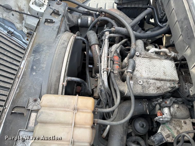 image for item FB7967 2014 International 4300 box truck