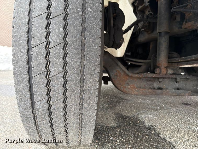 image for item FB7967 2014 International 4300 box truck