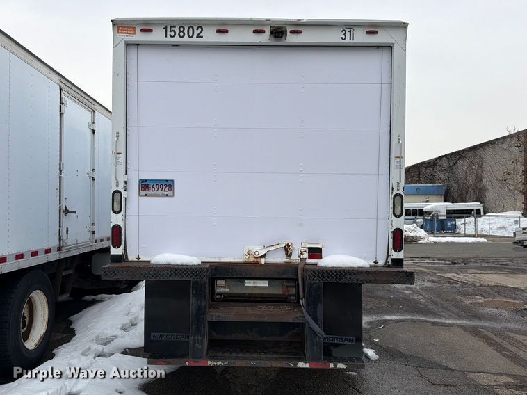 image for item FB7968 2015 International 4300 box truck