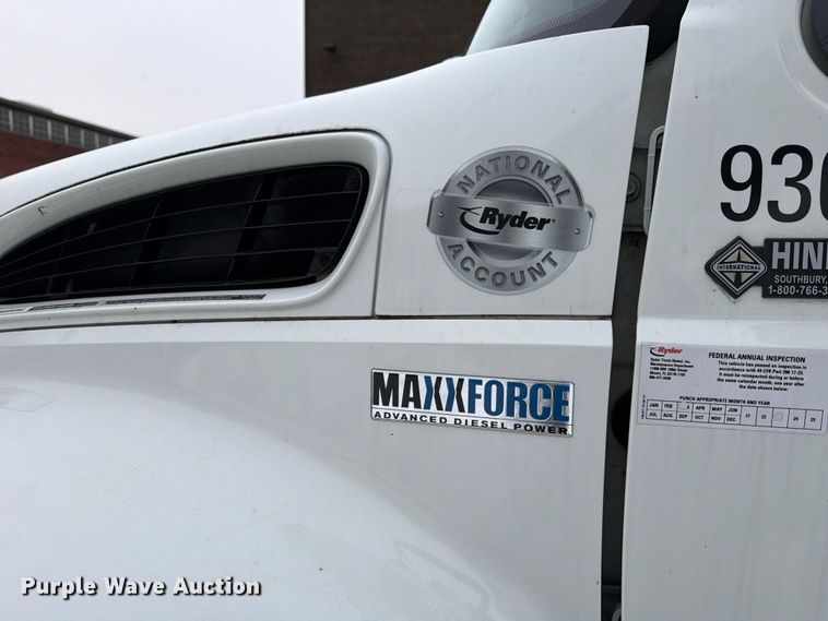 image for item FB7968 2015 International 4300 box truck