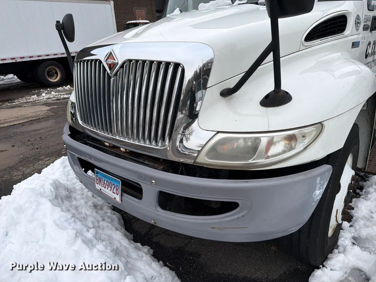 image for item FB7968 2015 International 4300 box truck