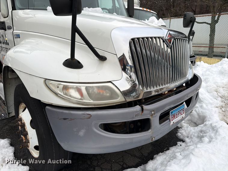 image for item FB7968 2015 International 4300 box truck