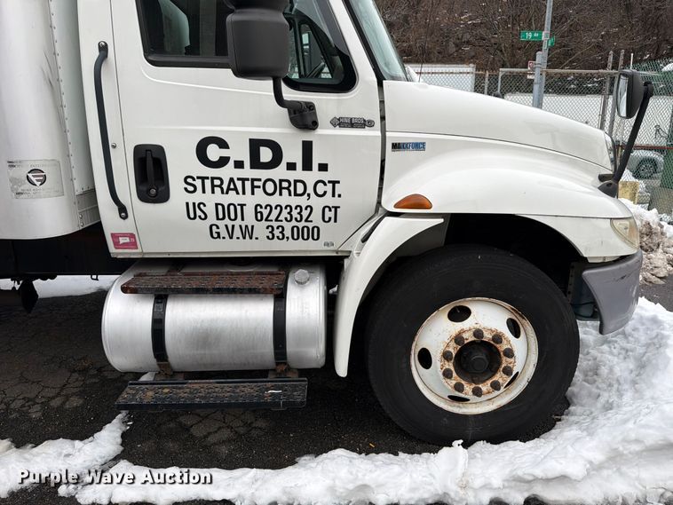 image for item FB7968 2015 International 4300 box truck