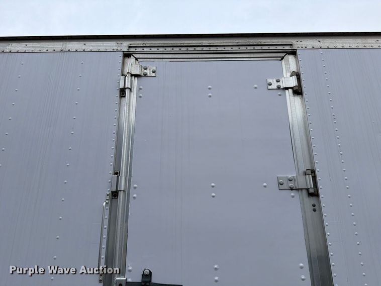 image for item FB7968 2015 International 4300 box truck