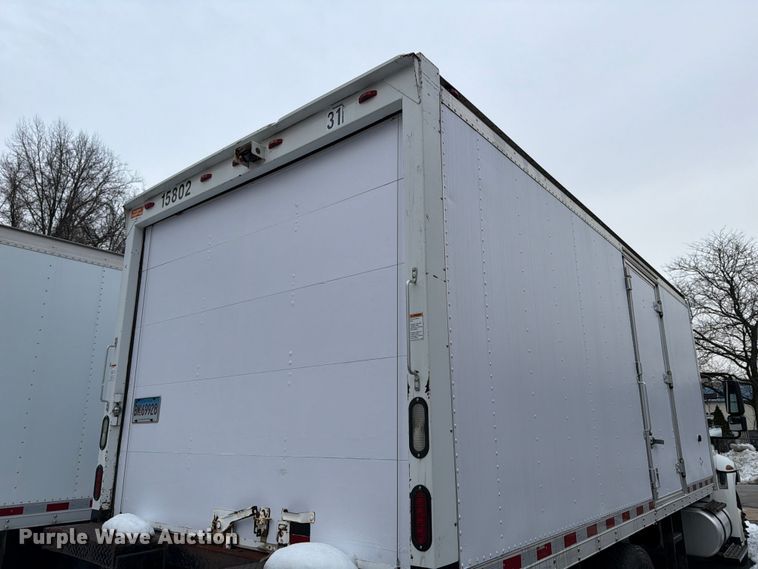 image for item FB7968 2015 International 4300 box truck