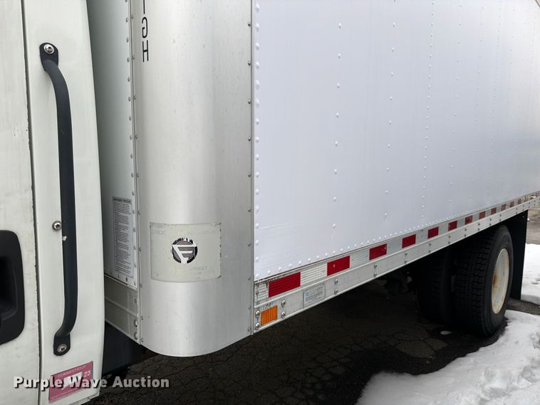 image for item FB7968 2015 International 4300 box truck