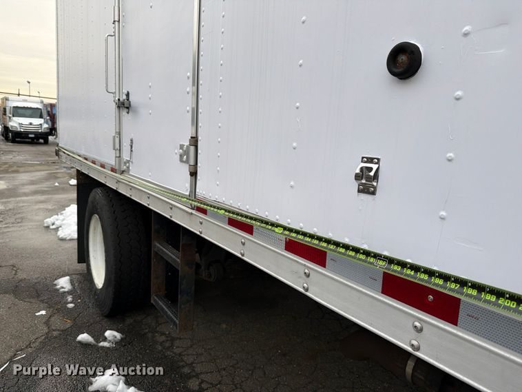 image for item FB7968 2015 International 4300 box truck