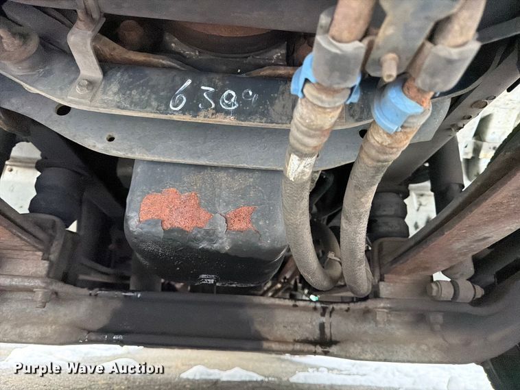 image for item FB7968 2015 International 4300 box truck