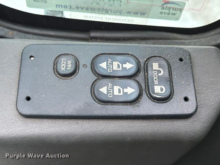 image for item FB7968 2015 International 4300 box truck