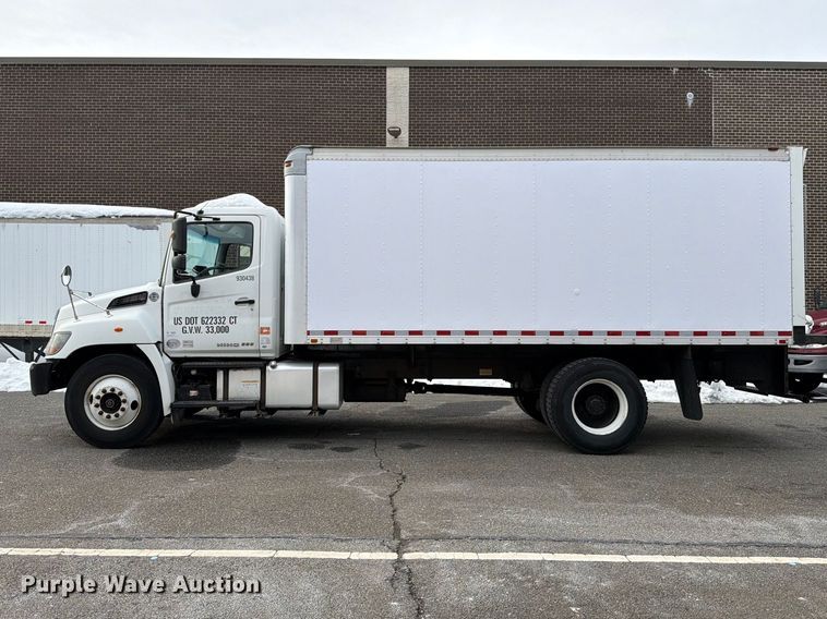 image for item FB7969 2016 Hino 338 box truck