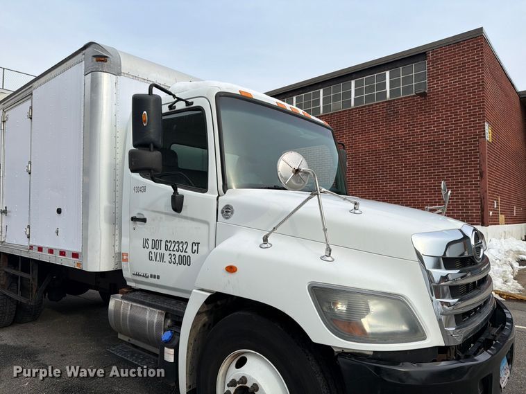 image for item FB7969 2016 Hino 338 box truck