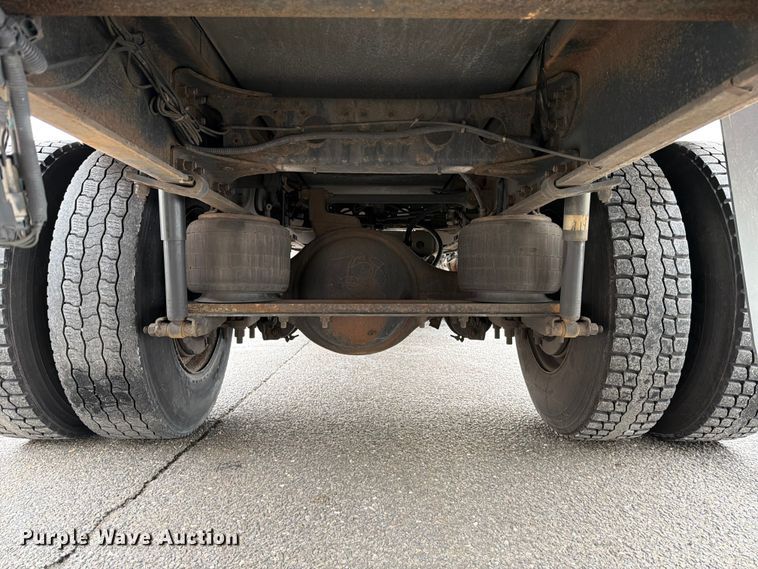 image for item FB7969 2016 Hino 338 box truck