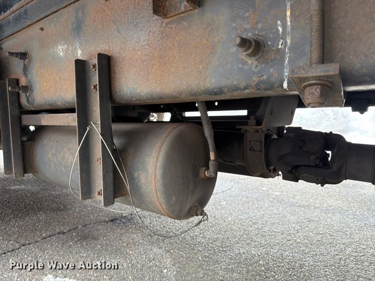 image for item FB7969 2016 Hino 338 box truck