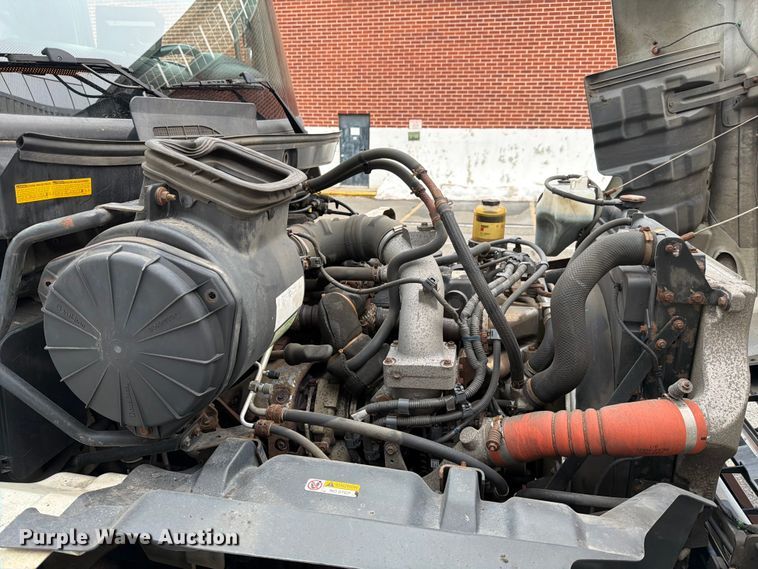 image for item FB7969 2016 Hino 338 box truck