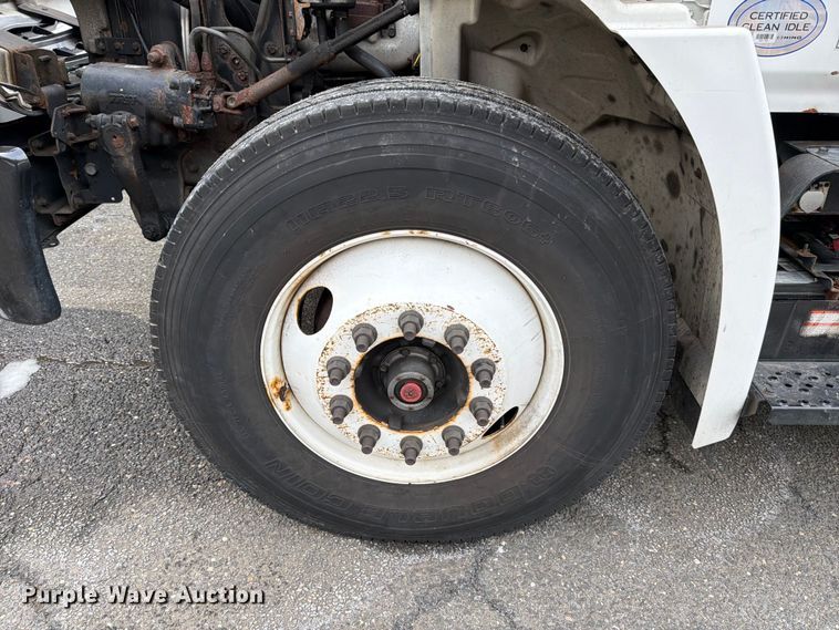 image for item FB7969 2016 Hino 338 box truck