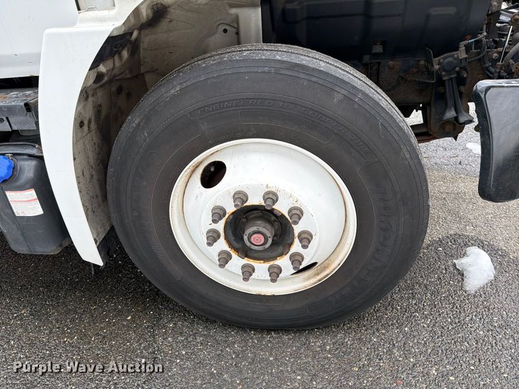 image for item FB7969 2016 Hino 338 box truck