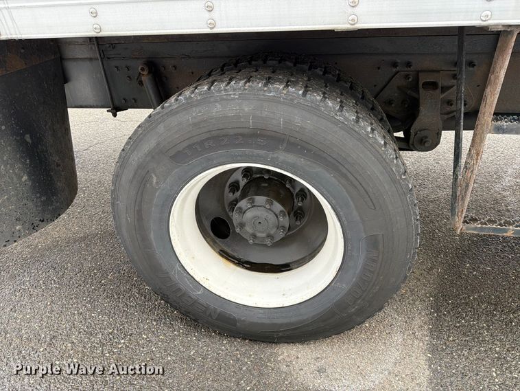 image for item FB7969 2016 Hino 338 box truck