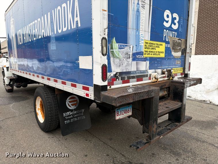 image for item FB7972 2015 International 4300 box truck