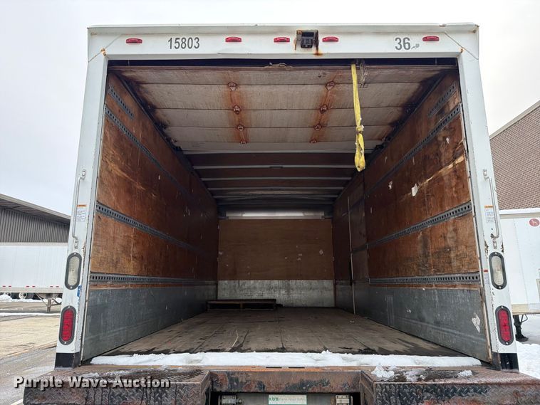 image for item FB7972 2015 International 4300 box truck