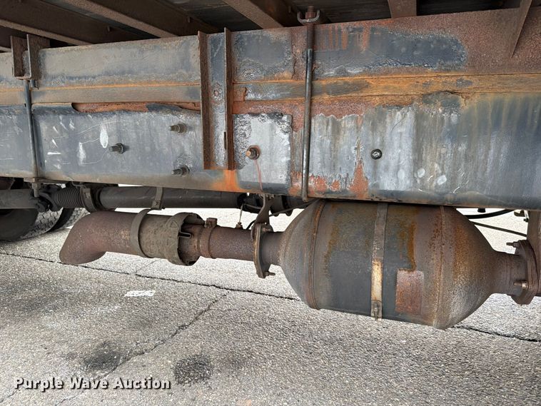 image for item FB7972 2015 International 4300 box truck