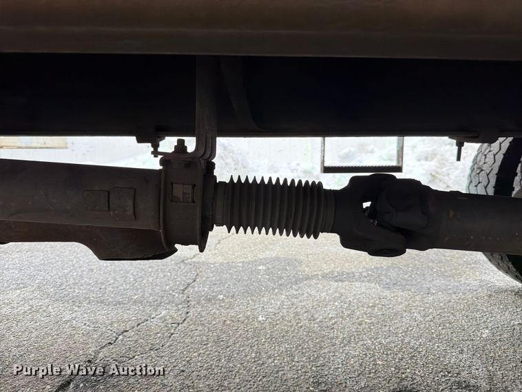 image for item FB7972 2015 International 4300 box truck