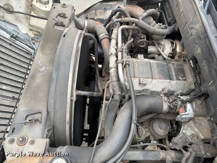 image for item FB7972 2015 International 4300 box truck