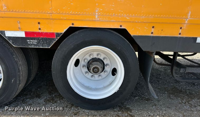 image for item FC5018 1996 Kentucky dry van trailer