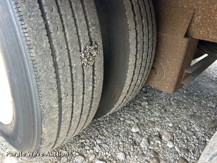 image for item FC5018 1996 Kentucky dry van trailer