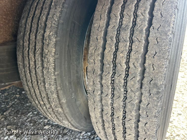 image for item FC5018 1996 Kentucky dry van trailer