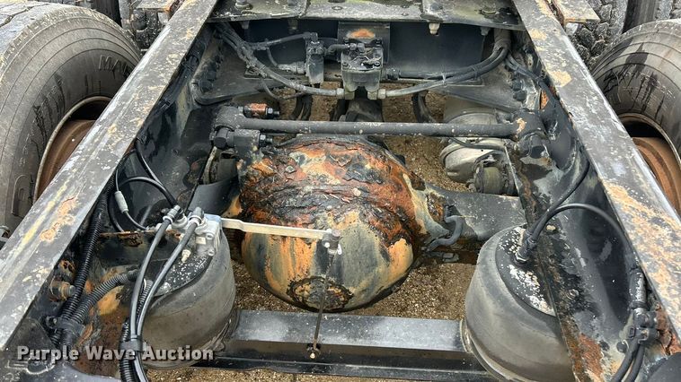 image for item FC5040 2013 Kenworth T660 semi truck