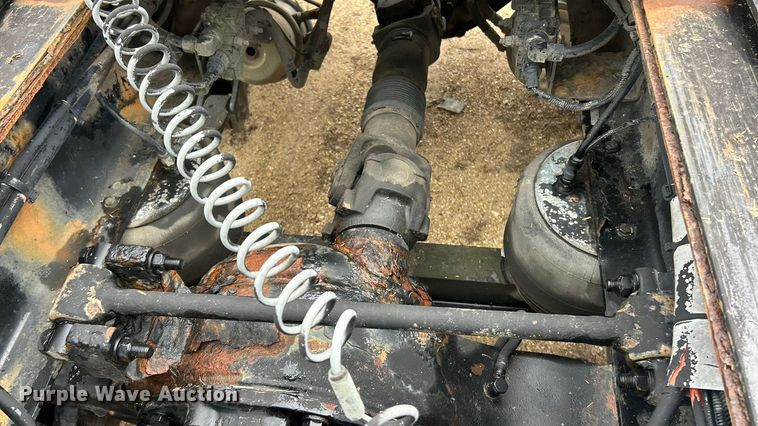 image for item FC5040 2013 Kenworth T660 semi truck