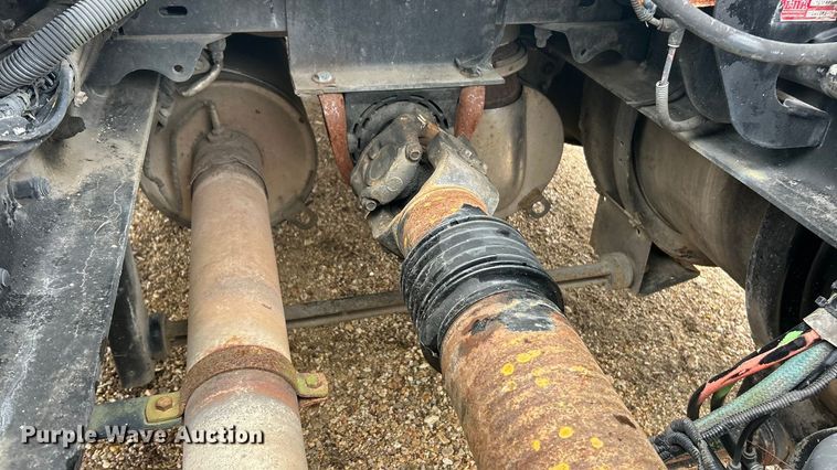 image for item FC5040 2013 Kenworth T660 semi truck