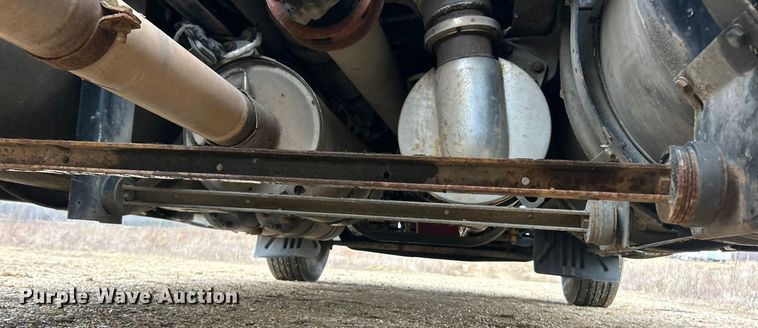 image for item FC5040 2013 Kenworth T660 semi truck